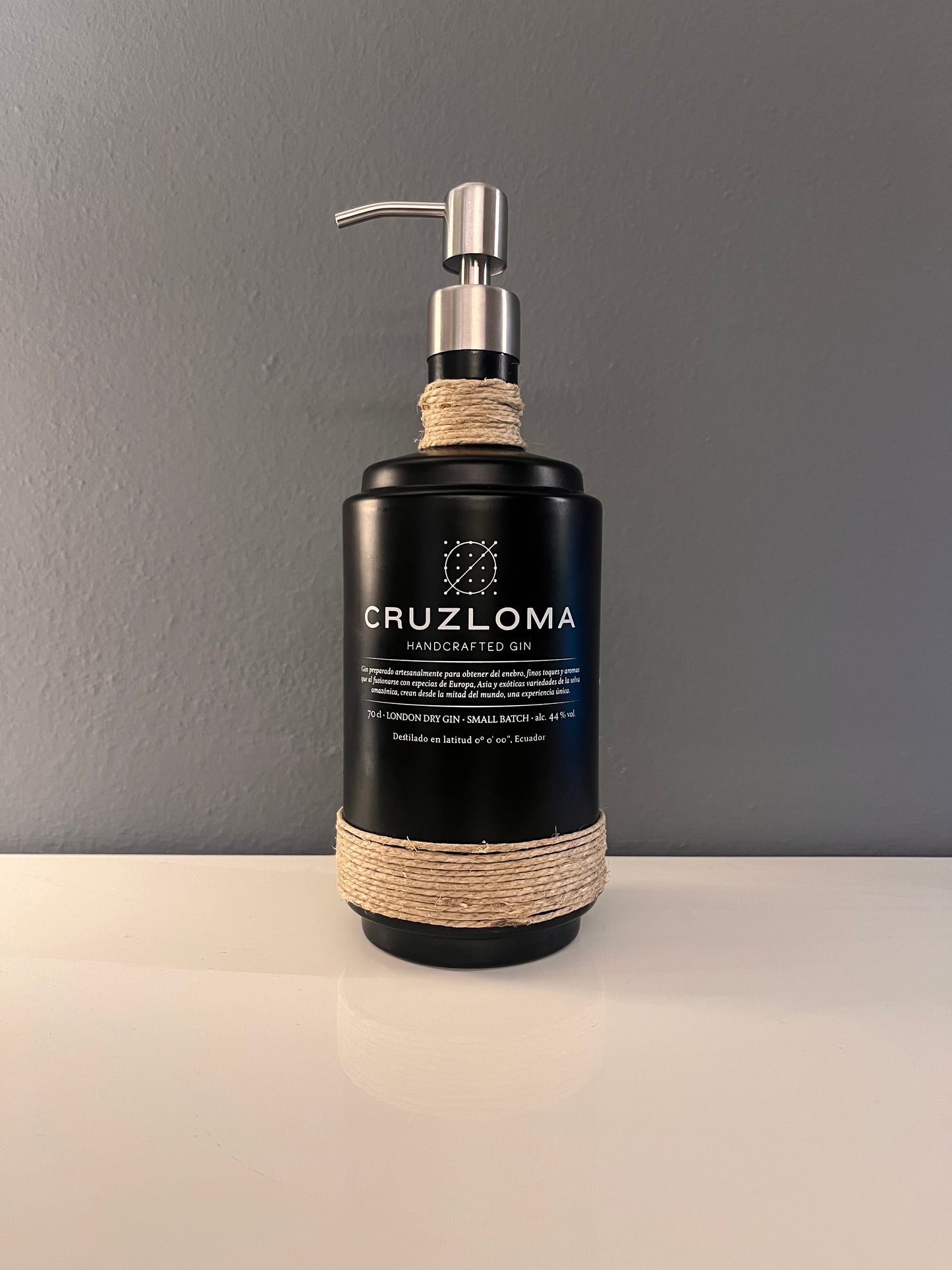 CRUZLOMA A GIN DISPENSER 