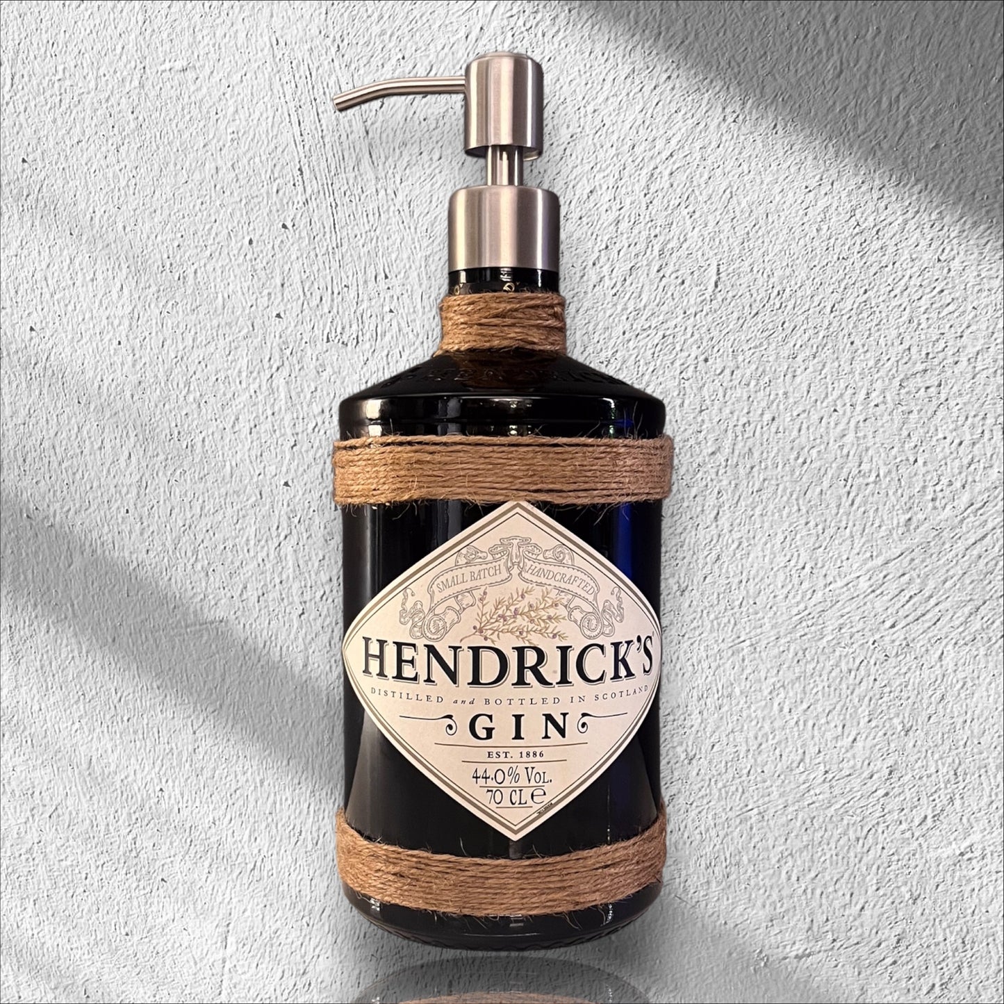 HENDRICK'S A DISPENSER 